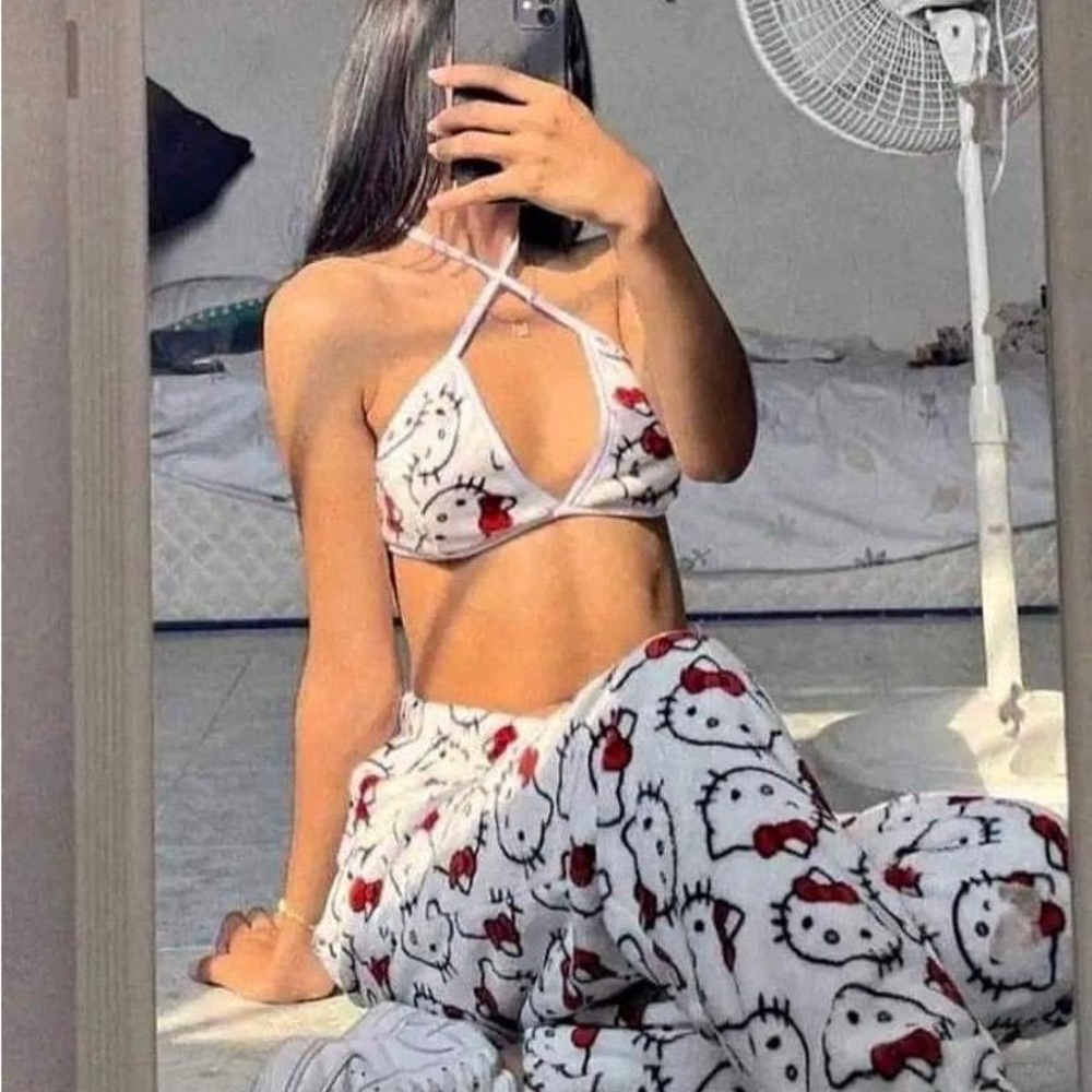 hello kitty pajama /white and red/ ONE SIZE - fits small , medium
